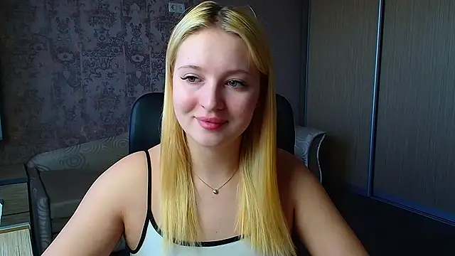 Snapshot of Milka_kiss_ chatting on April 2026 09:33:02 AM Milka kiss online show from April 2026 09:33:02 AM