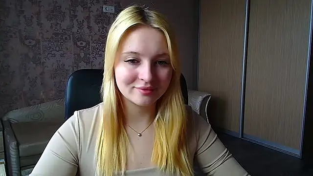 Snapshot of Milka_kiss_ chatting on April 2026 10:03:01 AM Milka kiss online show from April 2026 10:03:01 AM