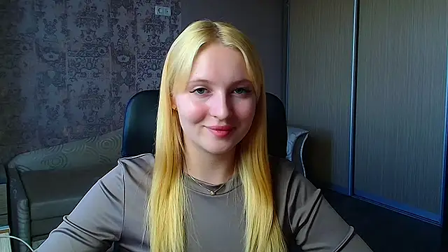 Snapshot of Milka_kiss_ chatting on June 2026 05:42:01 AM Milka kiss online show from June 2026 05:42:01 AM