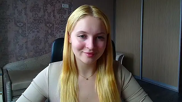 Snapshot of Milka_kiss_ chatting on June 2026 12:44:02 PM Milka kiss online show from June 2026 12:44:02 PM