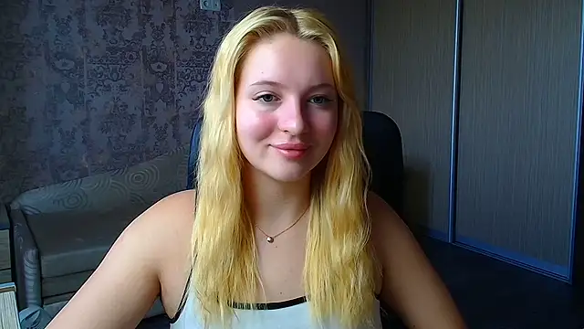 Snapshot of Milka_kiss_ chatting on June 2026 06:14:02 AM Milka kiss online show from June 2026 06:14:02 AM