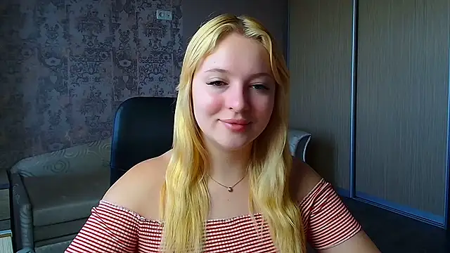Snapshot of Milka_kiss_ chatting on June 2026 05:50:02 AM Milka kiss online show from June 2026 05:50:02 AM