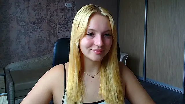 Snapshot of Milka_kiss_ chatting on June 2026 08:49:02 AM Milka kiss online show from June 2026 08:49:02 AM