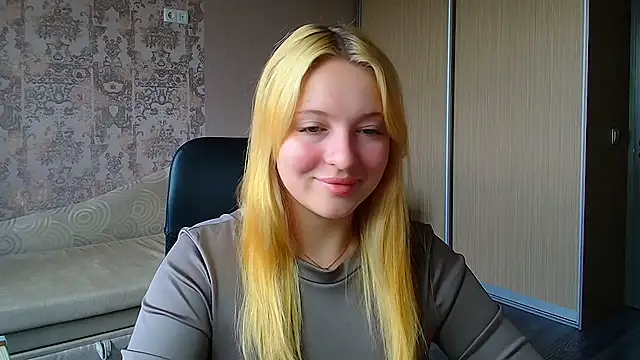 Snapshot of Milka_kiss_ chatting on July 2026 08:19:01 AM Milka kiss online show from July 2026 08:19:01 AM