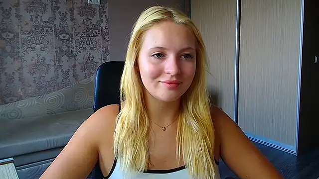 Snapshot of Milka_kiss_ chatting on August 2026 09:56:01 AM Milka kiss online show from August 2026 09:56:01 AM