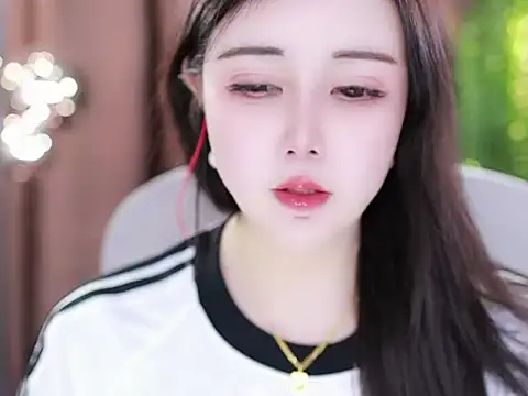 Qiaoqiao  online show from February 2025 01:37:02 PM