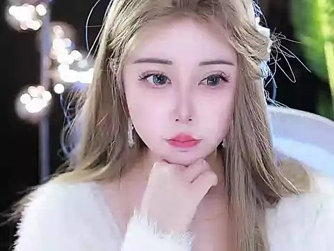 Qiaoqiao  online show from March 2025 04:18:01 PM