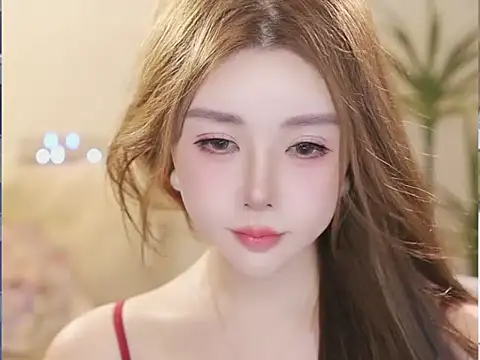 Snapshot of Qiaoqiao_ chatting on July 2026 06:04:01 PM Qiaoqiao online show from July 2026 06:04:01 PM
