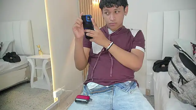 axel ps online show from October 2025 04:12:02 AM