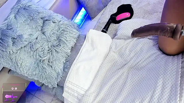 chanell lovers online show from March 2025 05:08:02 AM