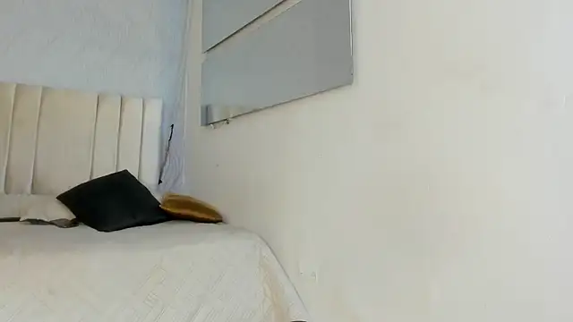 flavia cruz online show from April 2026 03:24:01 PM