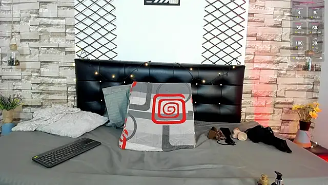 Snapshot of VioletaQueen_ chatting on January 2025 09:09:01 PM VioletaQueen  online show from January 2025 09:09:01 PM