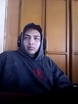 Snapshot of LoganFinds chatting on October 2025 02:54:01 PM LoganFinds online show from October 2025 02:54:01 PM