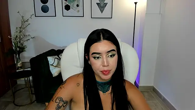 zoee jackson online show from January 2025 12:49:01 AM