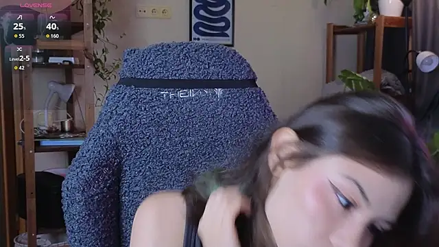 alicekiit online show from November 2025 07:01:02 PM