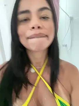 Snapshot of GrlAlice chatting on January 2025 07:56:02 PM GrlAlice online show from January 2025 07:56:02 PM