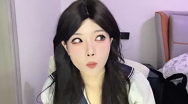 Snapshot of Q-ing chatting on March 2025 07:41:01 AM Q-ing online show from March 2025 07:41:01 AM