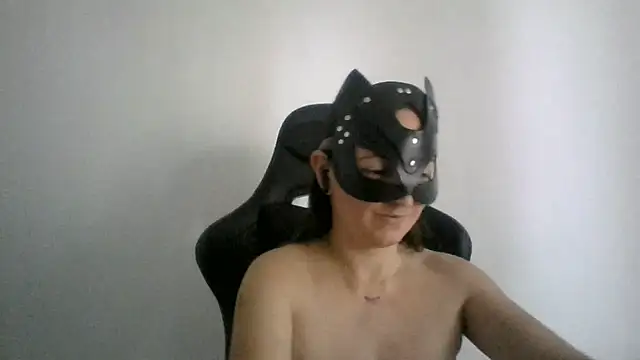 Snapshot of MaxWellas6 chatting on July 2026 11:34:02 AM MaxWellas6 online show from July 2026 11:34:02 AM