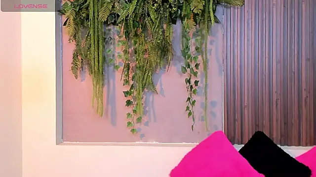 AmyBarton02 online show from September 2025 04:01:01 PM