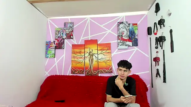 Fresahot2005 online show from December 2024 07:32:01 PM