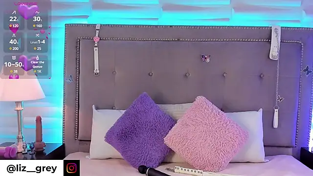 Snapshot of Liz_grey_ chatting on March 2025 08:27:02 PM Liz grey online show from March 2025 08:27:02 PM
