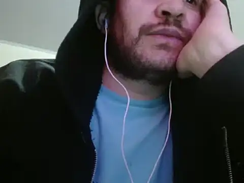 camiloking1720 online show from February 2025 04:40:01 PM