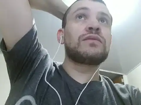 camiloking1720 online show from February 2025 05:50:01 PM