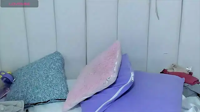 brithany rousee online show from March 2025 10:38:02 PM