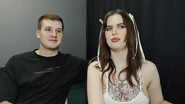 Pinku kitsune online show from February 2025 05:28:01 PM