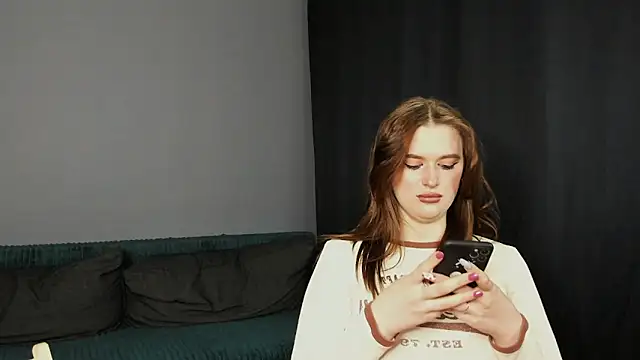 Pinku kitsune online show from March 2025 07:05:01 PM