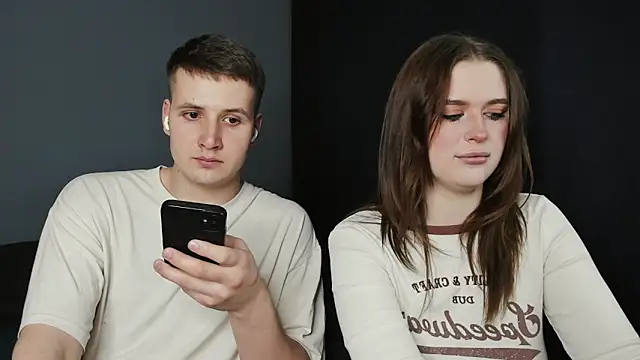 Pinku kitsune online show from March 2025 10:42:01 PM