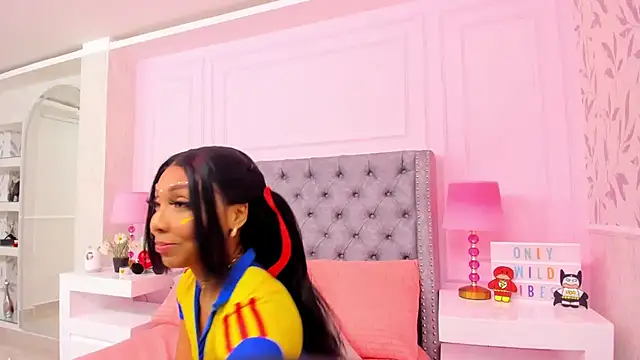 HaileeRoberts online show from February 2025 12:13:01 PM