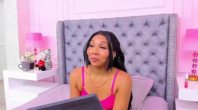 HaileeRoberts online show from March 2025 06:18:01 PM