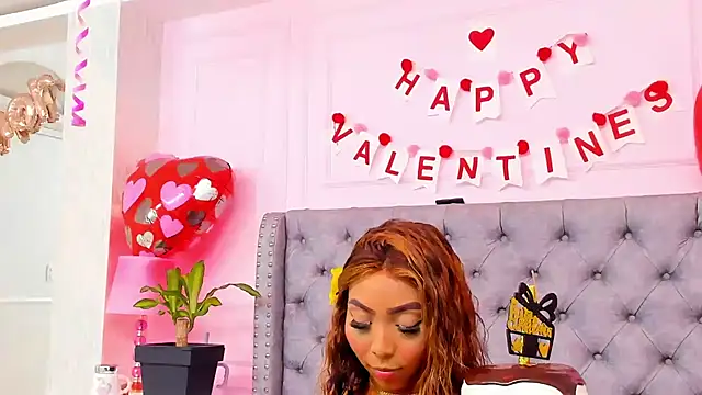 HaileeRoberts online show from February 2026 12:45:01 PM