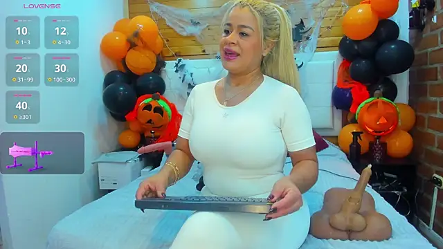 Dulcex69 online show from October 2025 01:35:02 PM