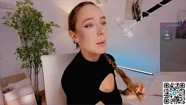 AngelPaull online show from October 2025 09:30:01 PM