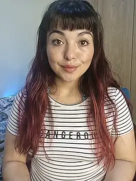Snapshot of Winona-miu chatting on June 2026 08:51:01 AM Winona-miu online show from June 2026 08:51:01 AM