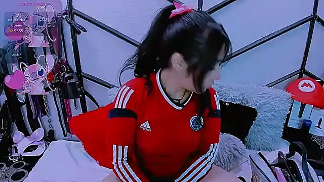 AlanaLuck online show from November 2025 07:40:02 PM