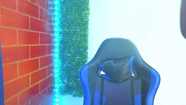 Demitryo online show from March 2026 07:12:02 AM