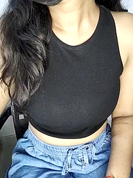 Ms Neera online show from February 2025 05:46:02 PM