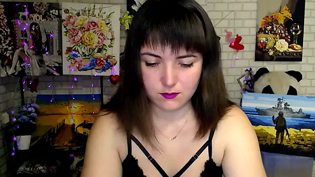 Darina M  online show from November 2025 04:23:02 AM