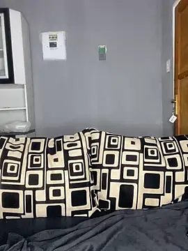 DarkBerry87 online show from February 2025 02:44:02 PM