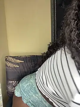 DarkBerry87 online show from April 2026 02:28:01 AM