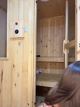 Barbielatinas online show from November 2025 03:50:01 AM