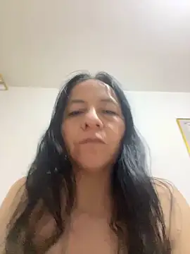 Snapshot of Freya_Artemisa chatting on January 2025 11:02:01 PM Freya Artemisa online show from January 2025 11:02:01 PM