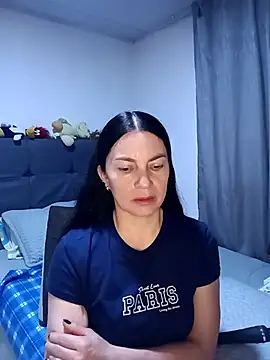 renata hot1 online show from April 2026 10:56:02 PM