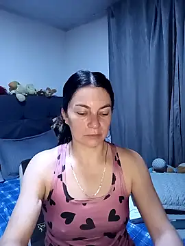 Snapshot of renata_hot1 chatting on May 2026 01:10:02 AM renata hot1 online show from May 2026 01:10:02 AM
