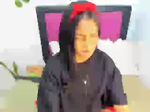 Snapshot of AlondraFoxx chatting on October 2025 02:20:01 AM AlondraFoxx online show from October 2025 02:20:01 AM