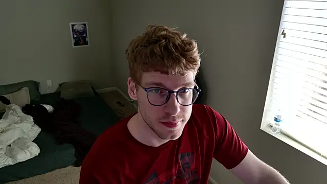 Snapshot of BlueEyedTallGuy94 chatting on July 2026 07:27:02 PM BlueEyedTallGuy94 online show from July 2026 07:27:02 PM