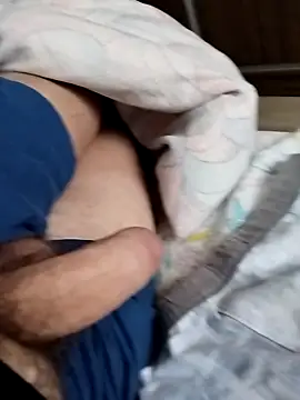 Snapshot of Grig1982 chatting on November 2025 07:29:02 AM Grig1982 online show from November 2025 07:29:02 AM